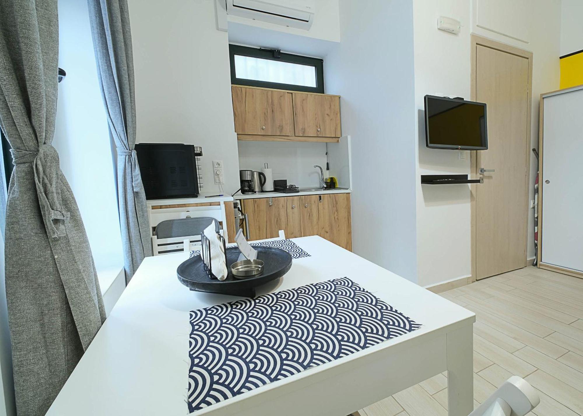 Irene Apartment & Irene Studio - City Center Iraklio Eksteriør billede